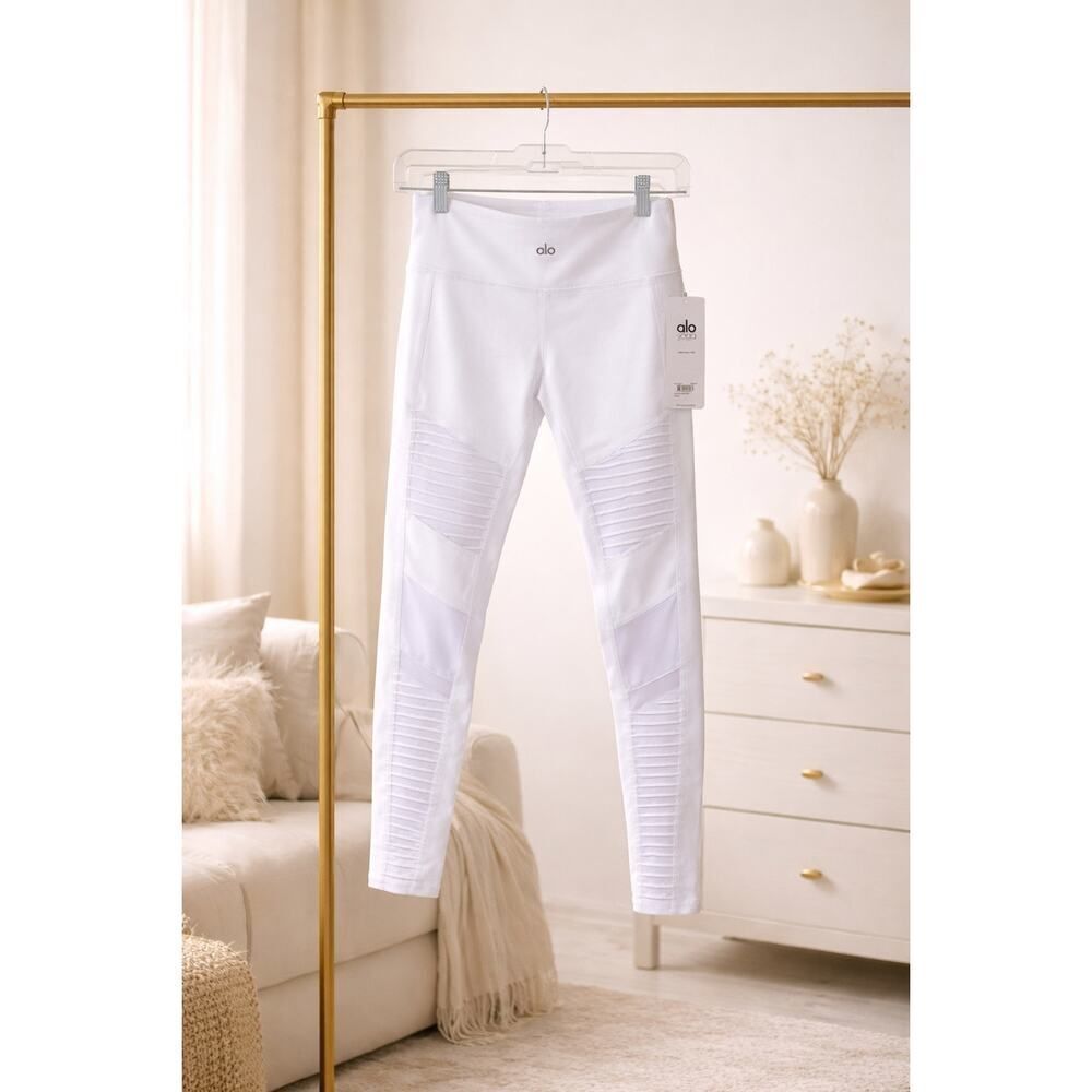 Alo women active wear bottoms yoga white S